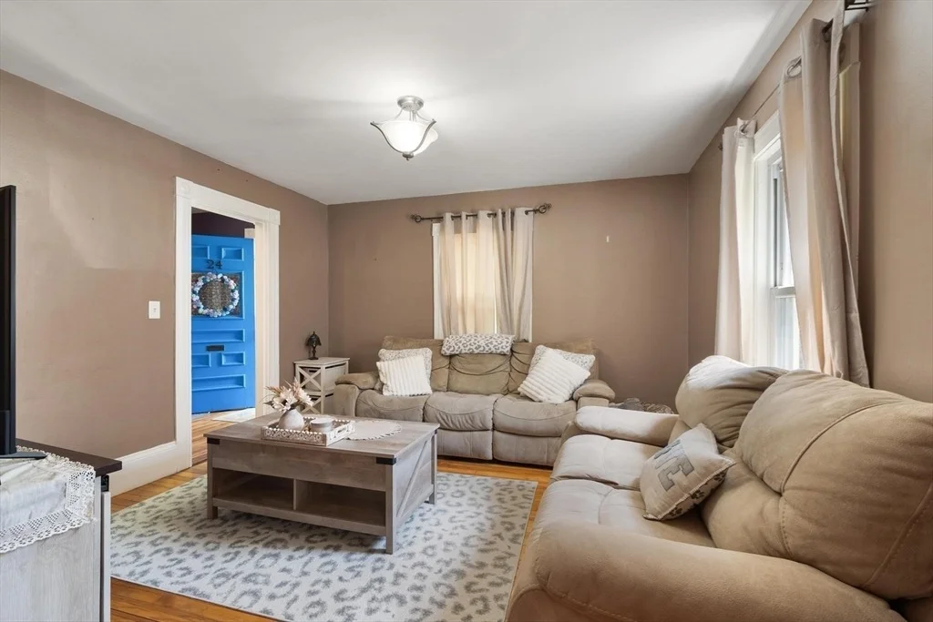 Photo of 24 Bennett Pl