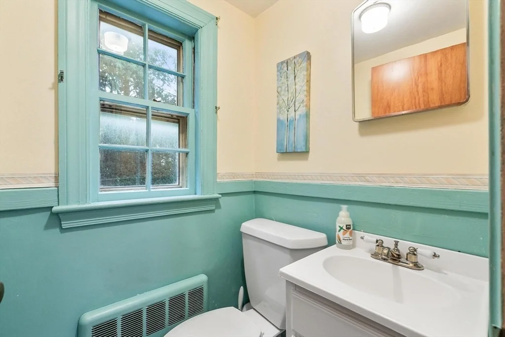Photo of 79 Livermore Rd