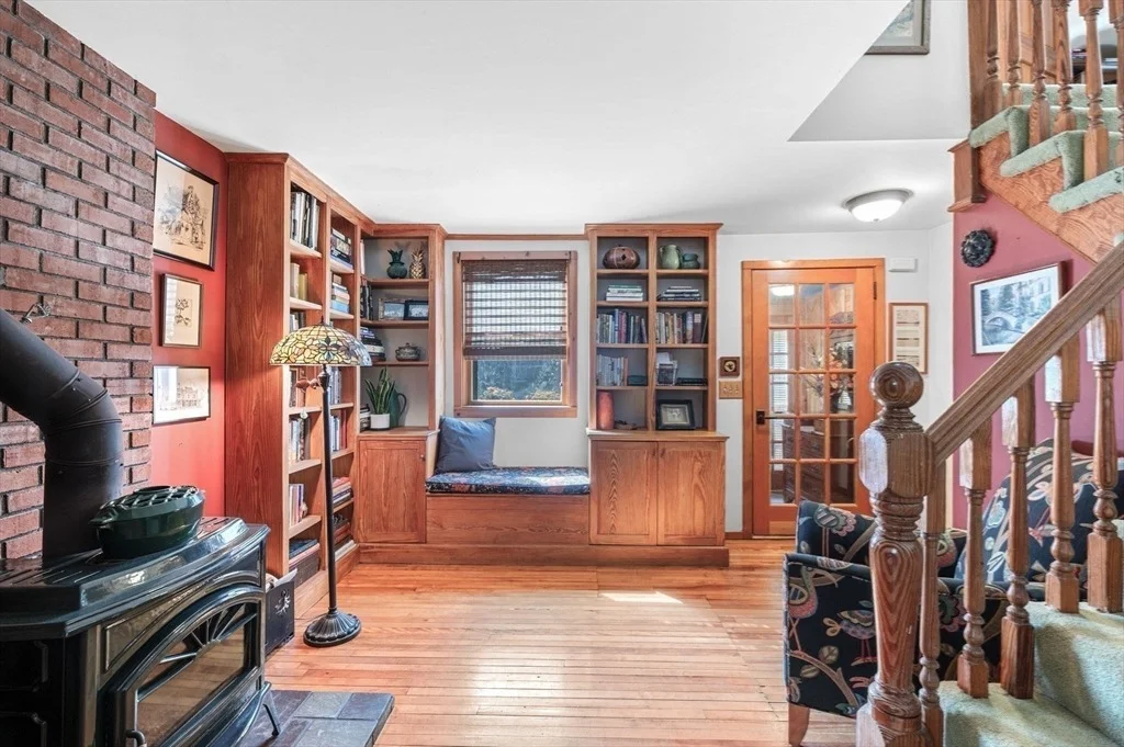 Photo of 35 Cogswell Ave