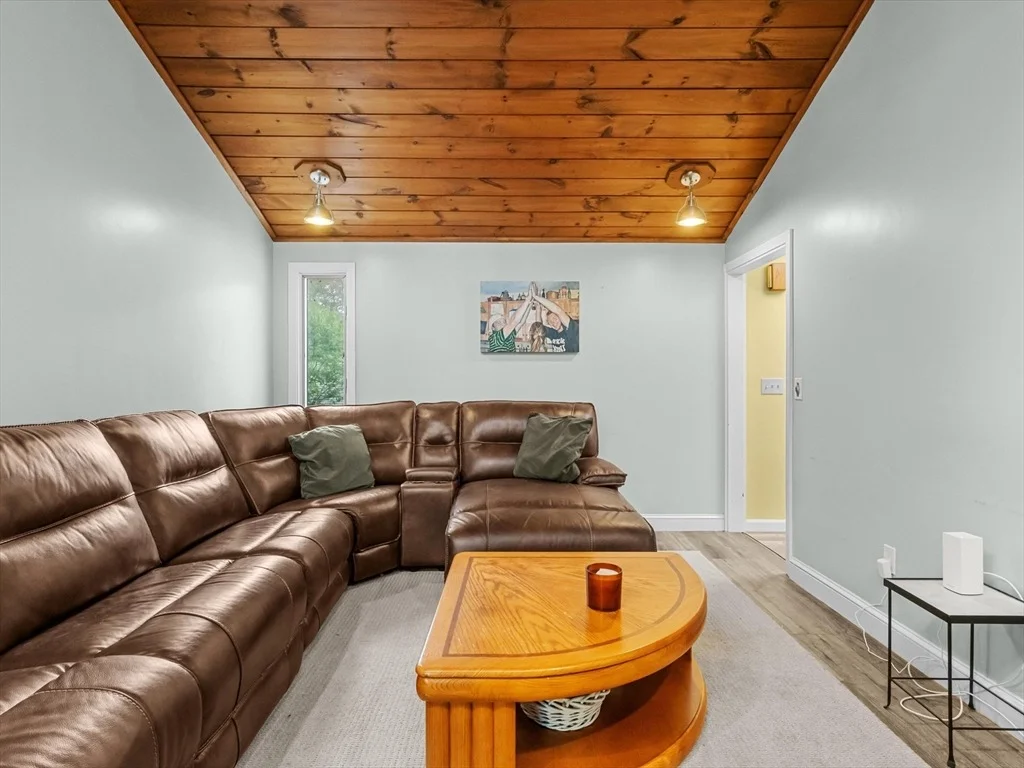 Photo of 19 Cedar Rd