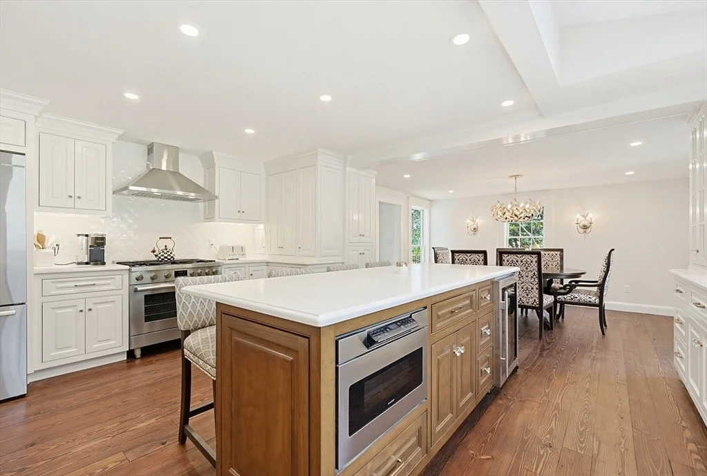 Photo of 122 Great Plain Ave