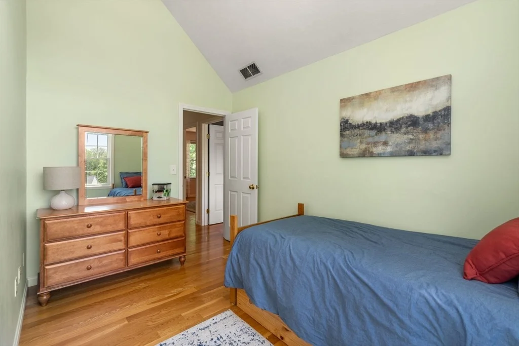 Photo of 48 Beethoven Ave