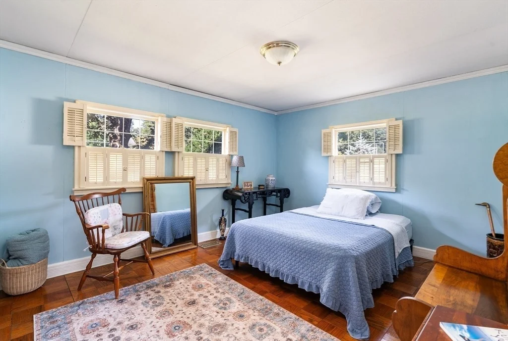 Photo of 139 Burbank Road