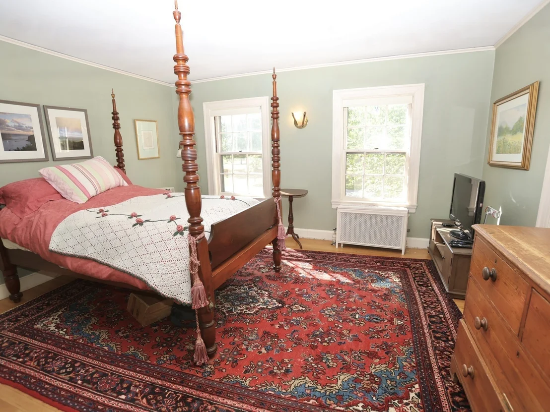 Photo of 112 Russell St