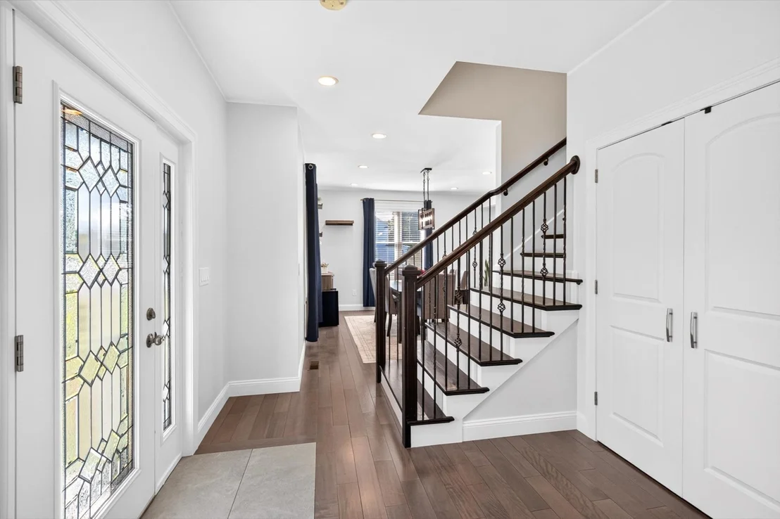 Photo of 537 Southwick Rd