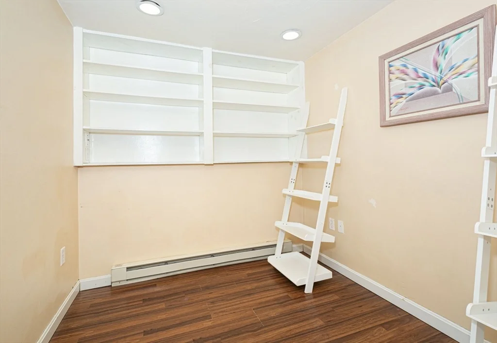 Photo of 52 Venus Dr