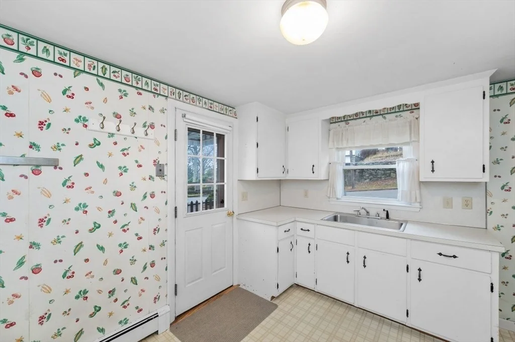 Photo of 37 Upland Rd