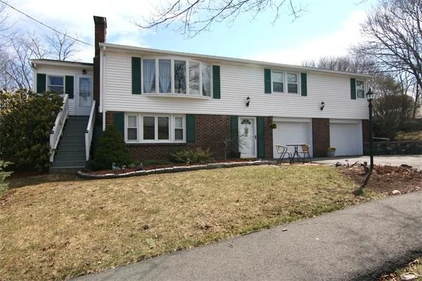 Photo of 10 Carell Rd