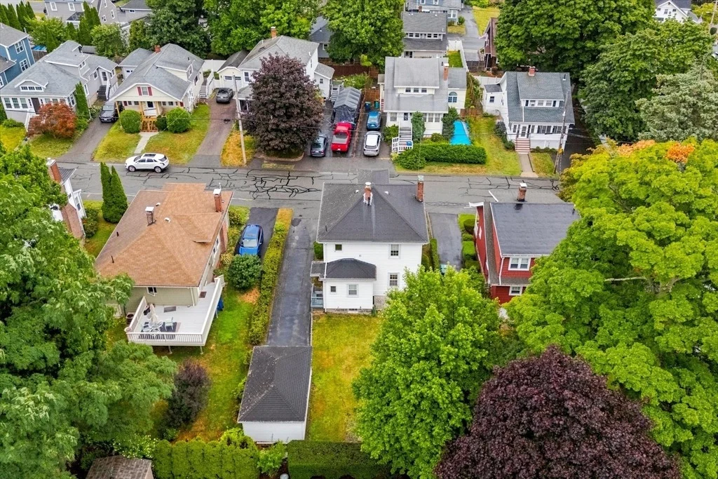 Photo of 16 Elmlawn Rd