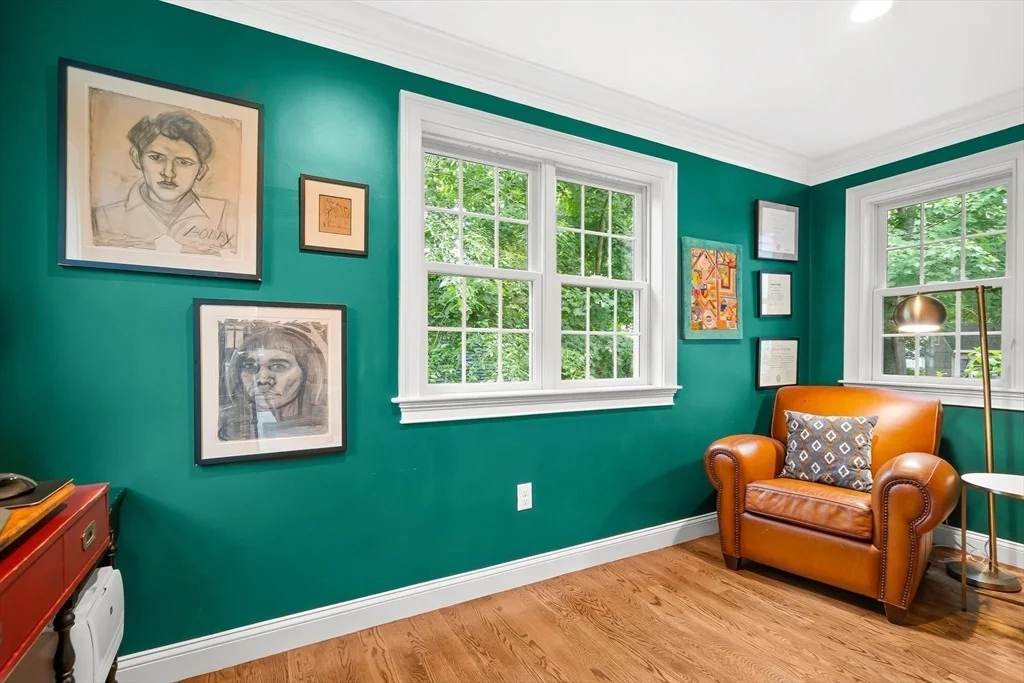 Photo of 10 Kirkland Circle