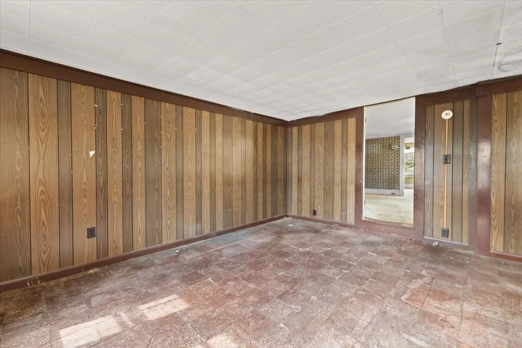 Photo of 57 Onset Ave