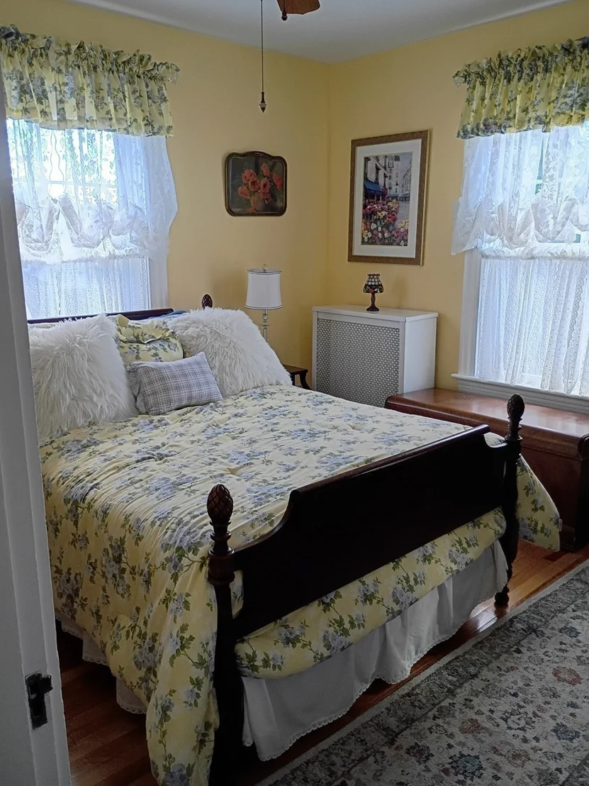 Photo of 333 Langley St.