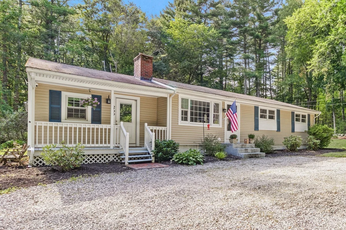 Photo of 266 Harvard Road