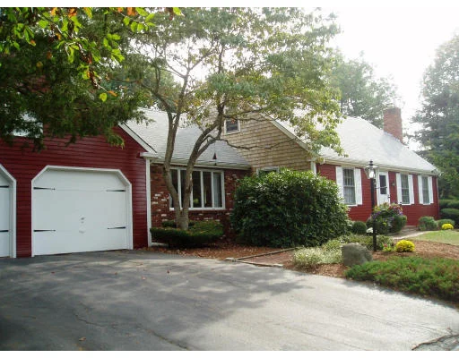 Photo of 7 Stone Hedge Ln