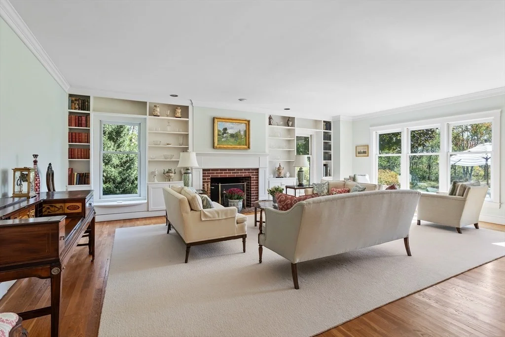Photo of 612 Lexington