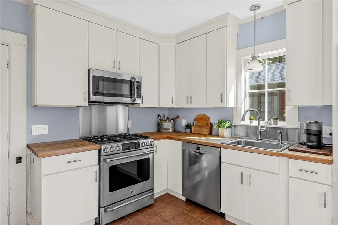 Photo of 87 Rockland Place