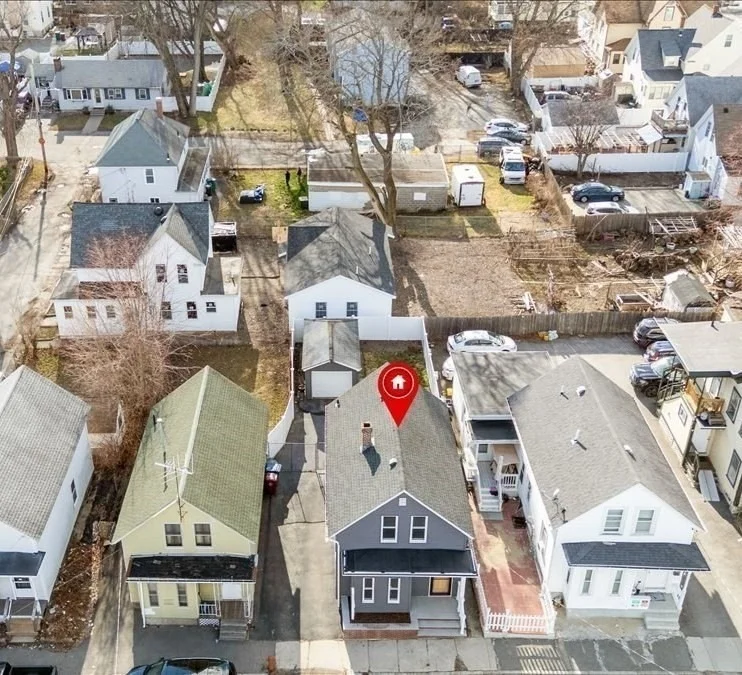 Photo of 725 School St