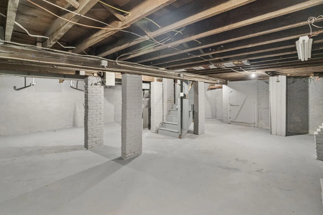 Photo of 615 White St