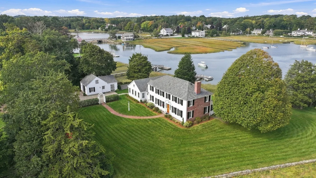 Photo of 44 River Ln