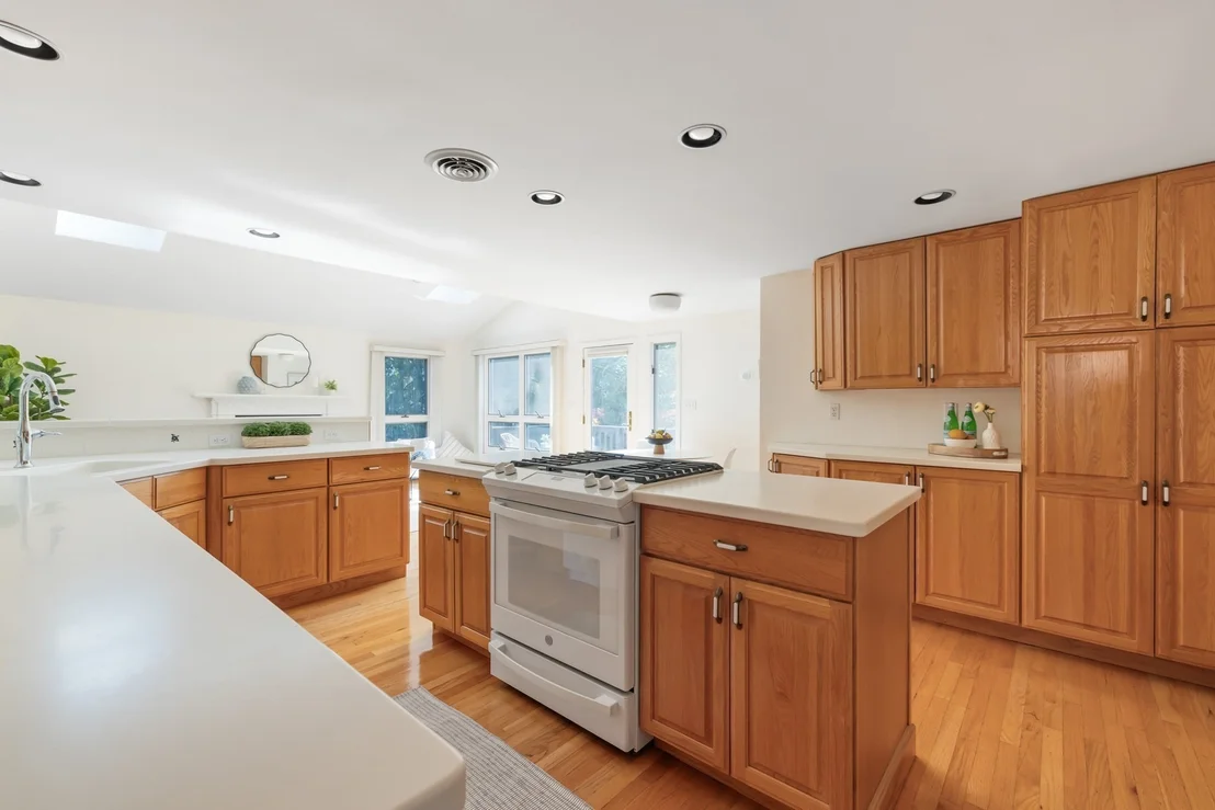 Photo of 521 High Rock St