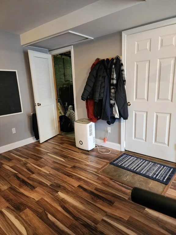Photo of 497 Riverside Dr
