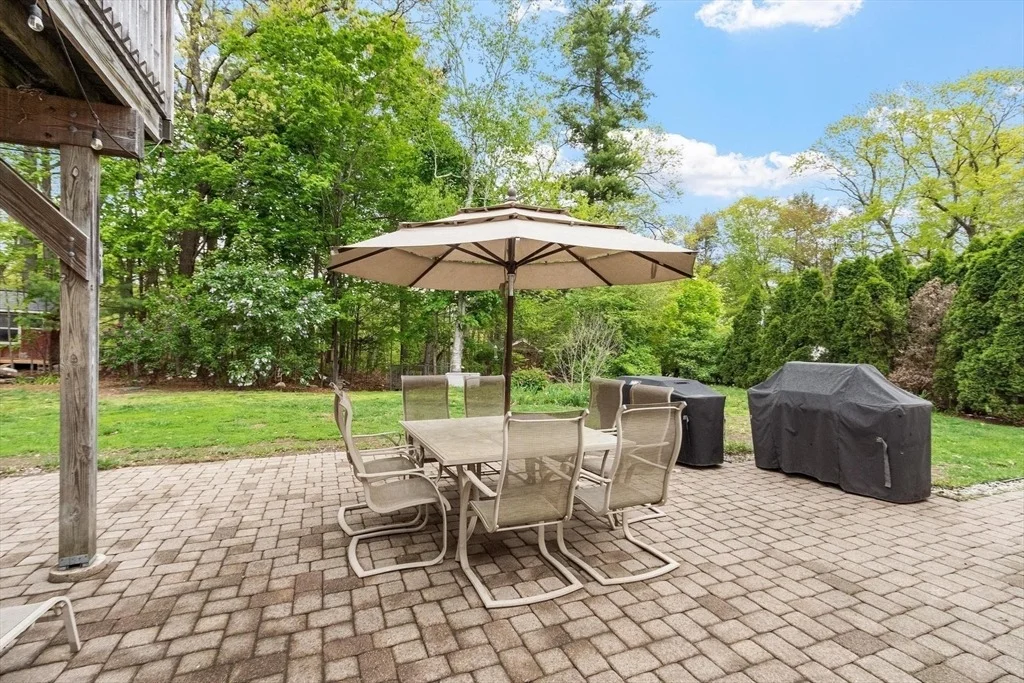 Photo of 289 Sterling Rd