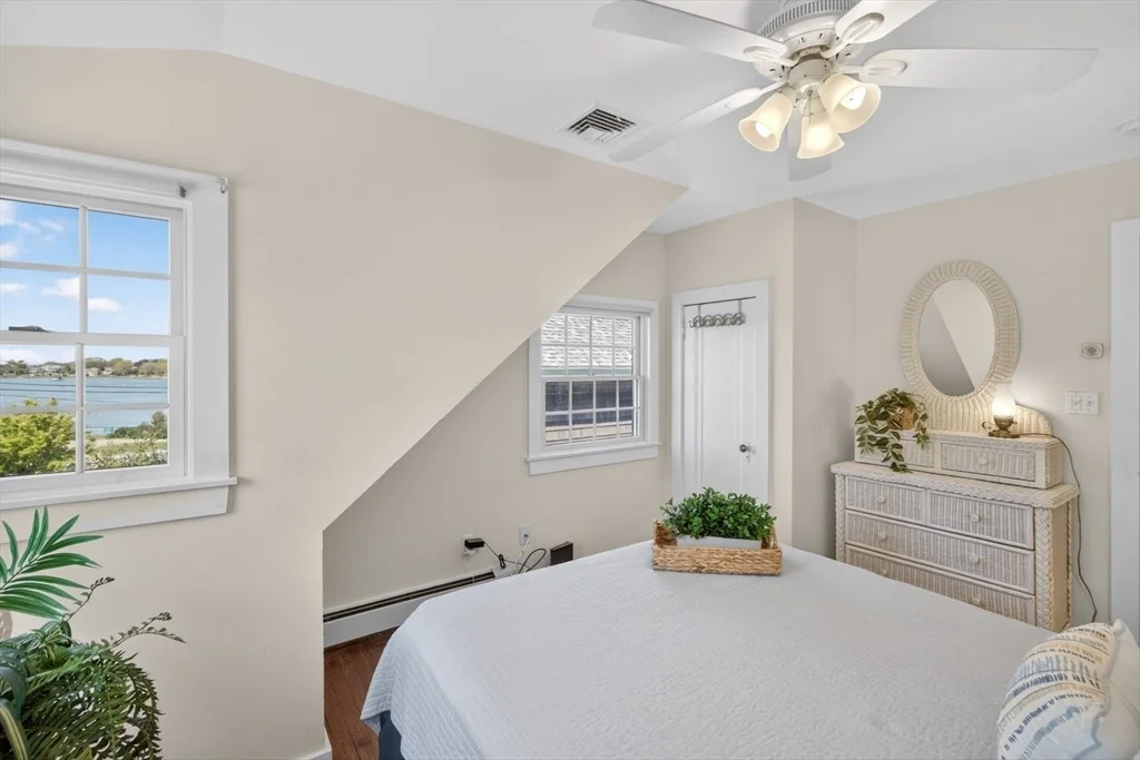Photo of 52 Circuit Ave