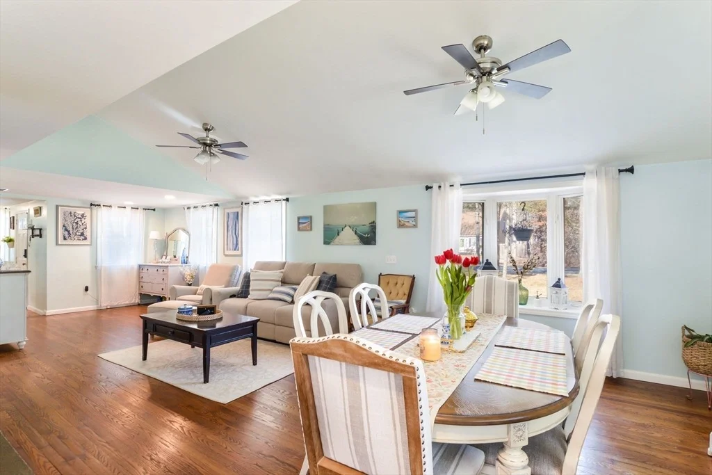 Photo of 74 Degrass Rd