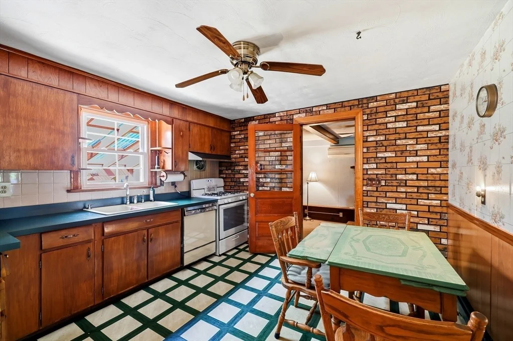 Photo of 11 Grenier Dr