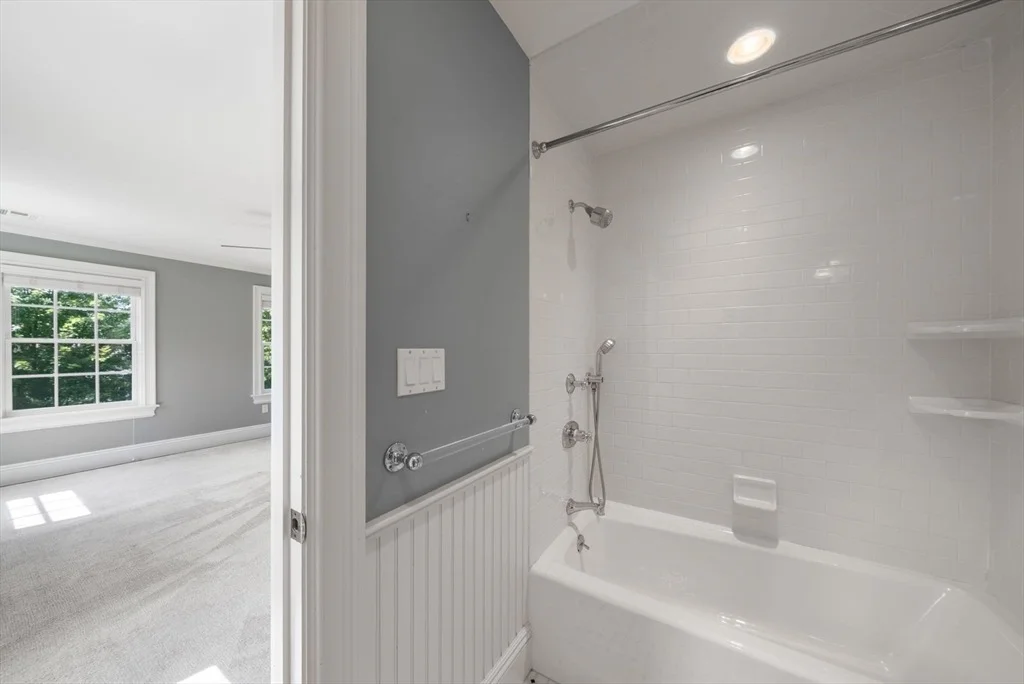 Photo of 44 Whiting Road