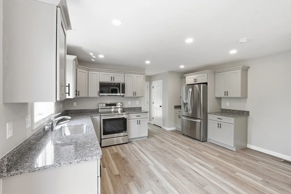 Photo of Unit A at 71 Pine St