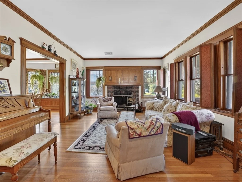 Photo of 44 Hemlock Street