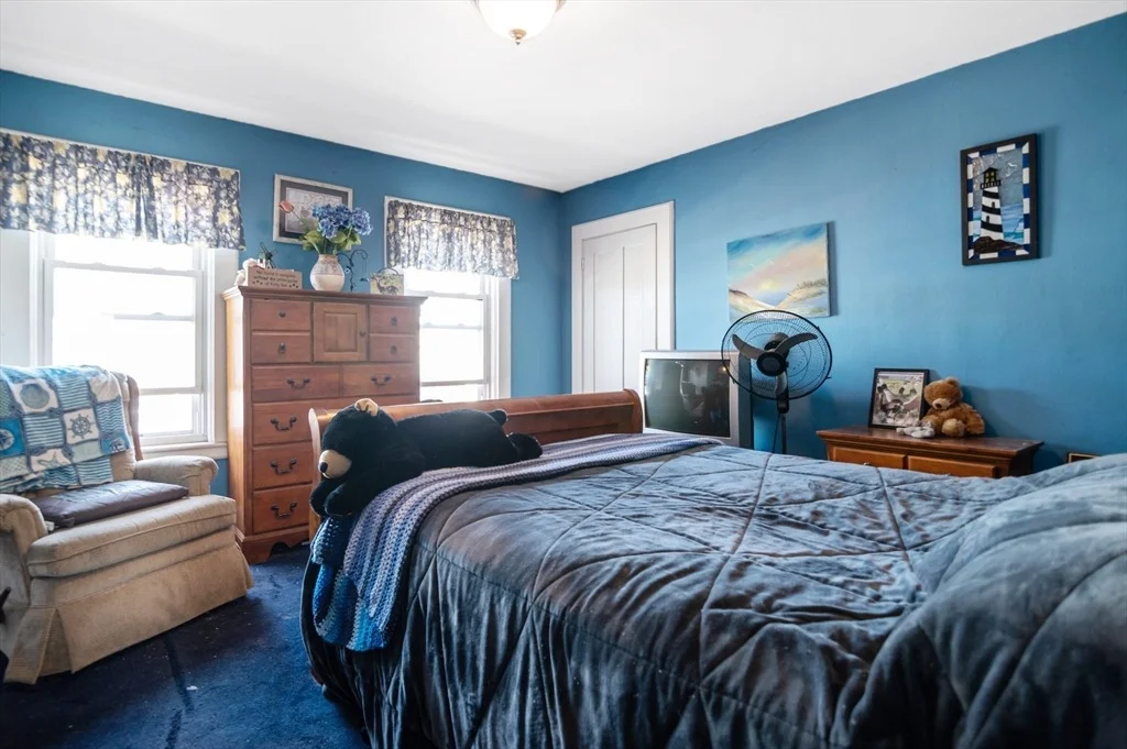 Photo of 385 Centre St