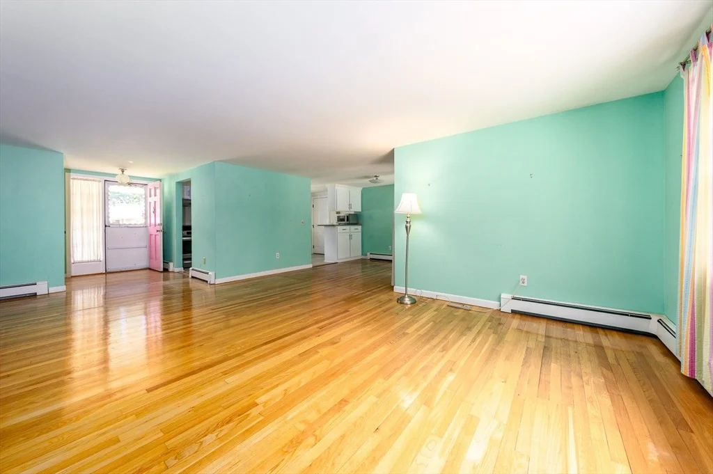 Photo of 61 White Oak Trl