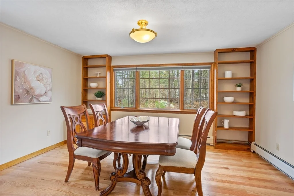 Photo of 10 Lincoln Drive