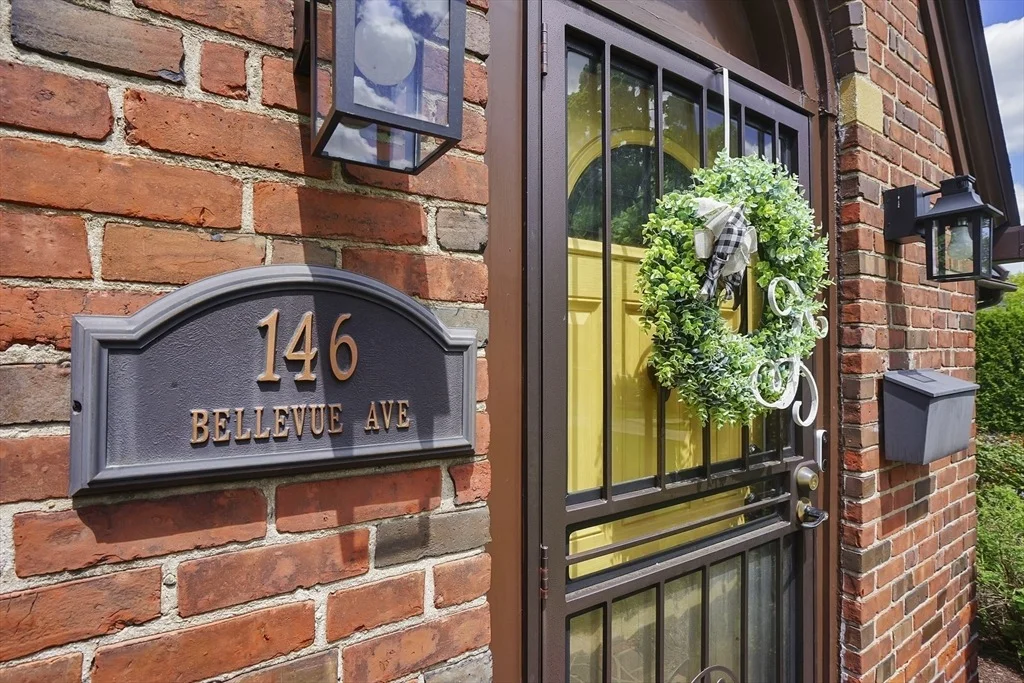 Photo of 146 Bellevue Ave
