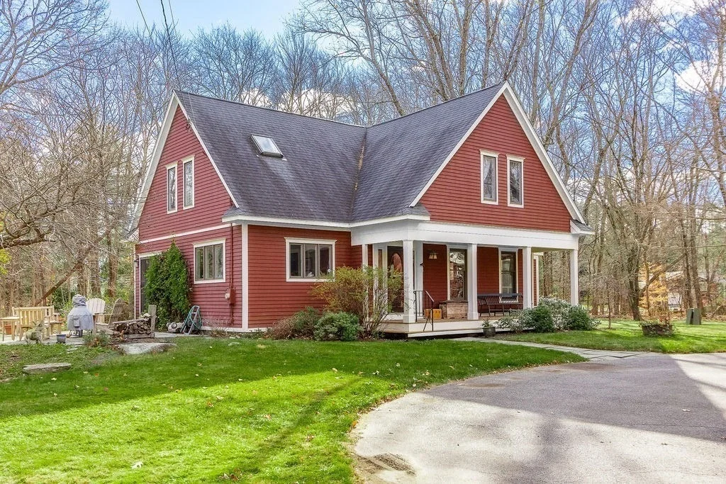 Photo of 169 Maple St