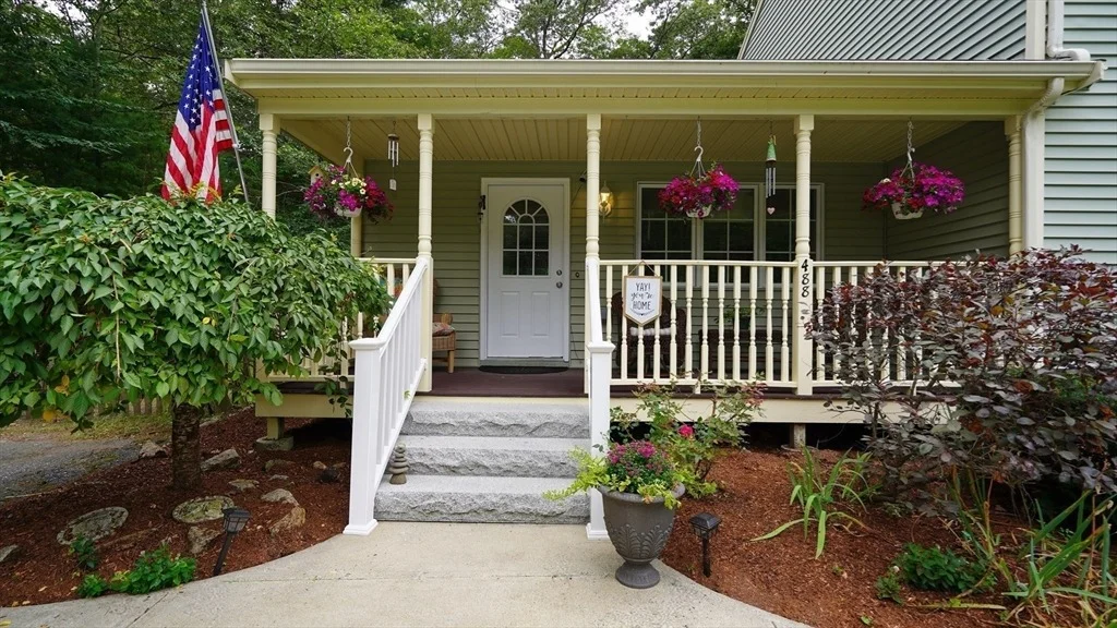 Photo of 488 Maple Street