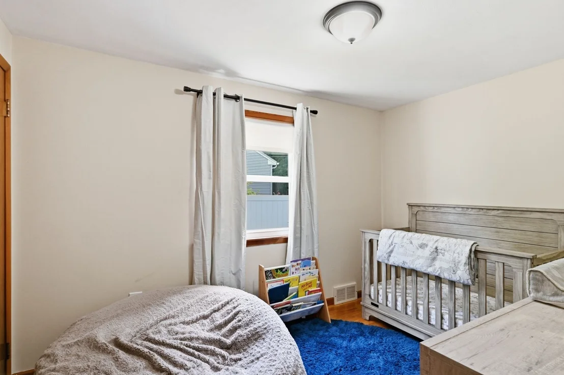 Photo of 42 N Brook Rd