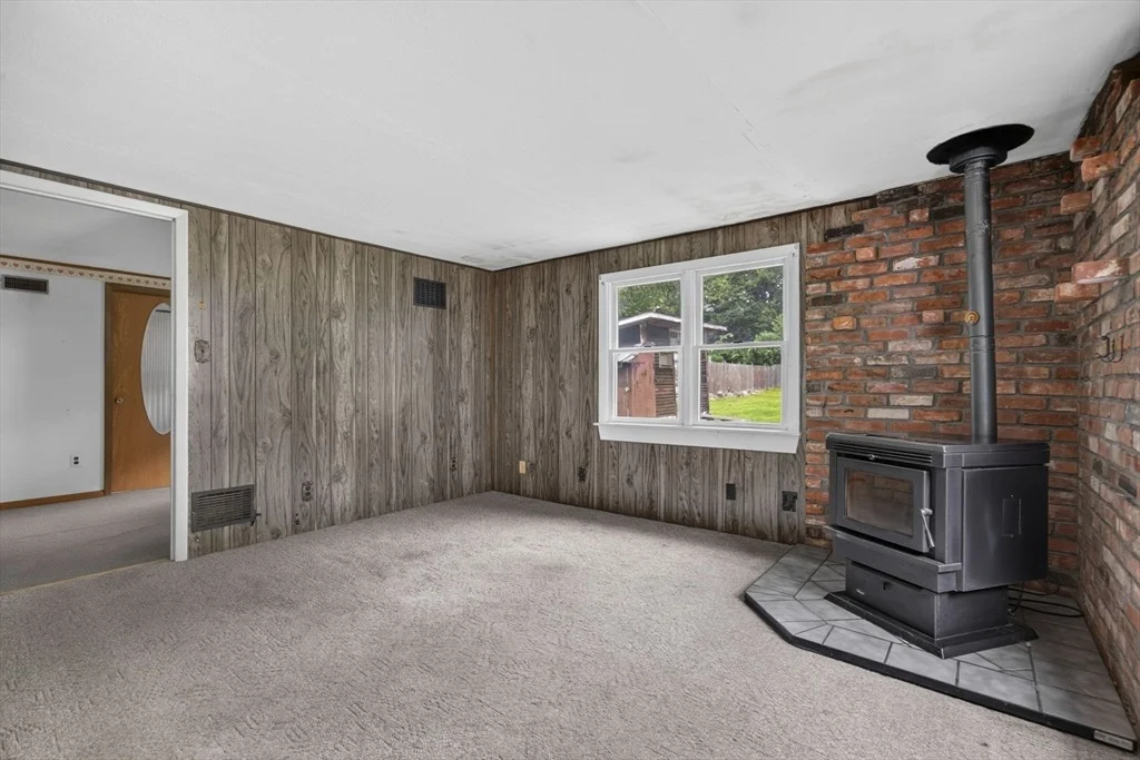 Photo of 42 Cottage Dr