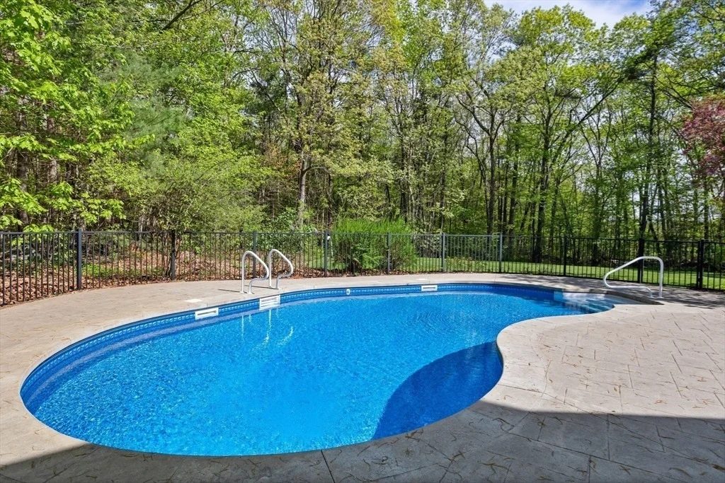 Photo of 825 Brockelman Rd
