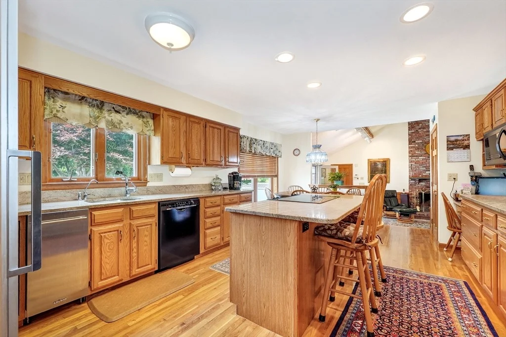 Photo of 15 Devincent Dr