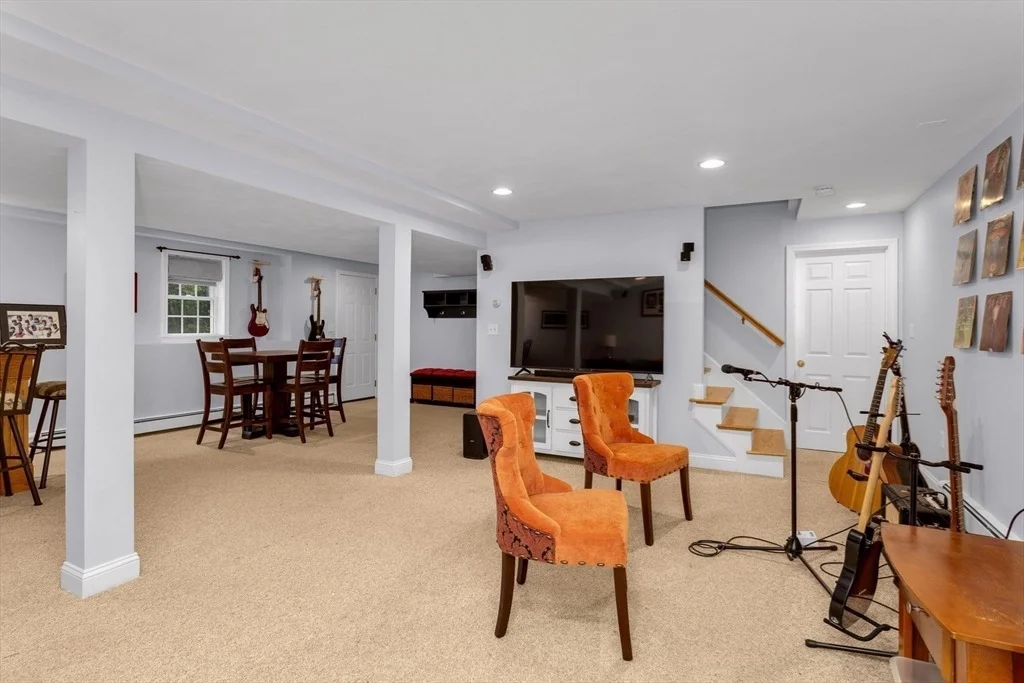 Photo of 9 Jefferson Rd