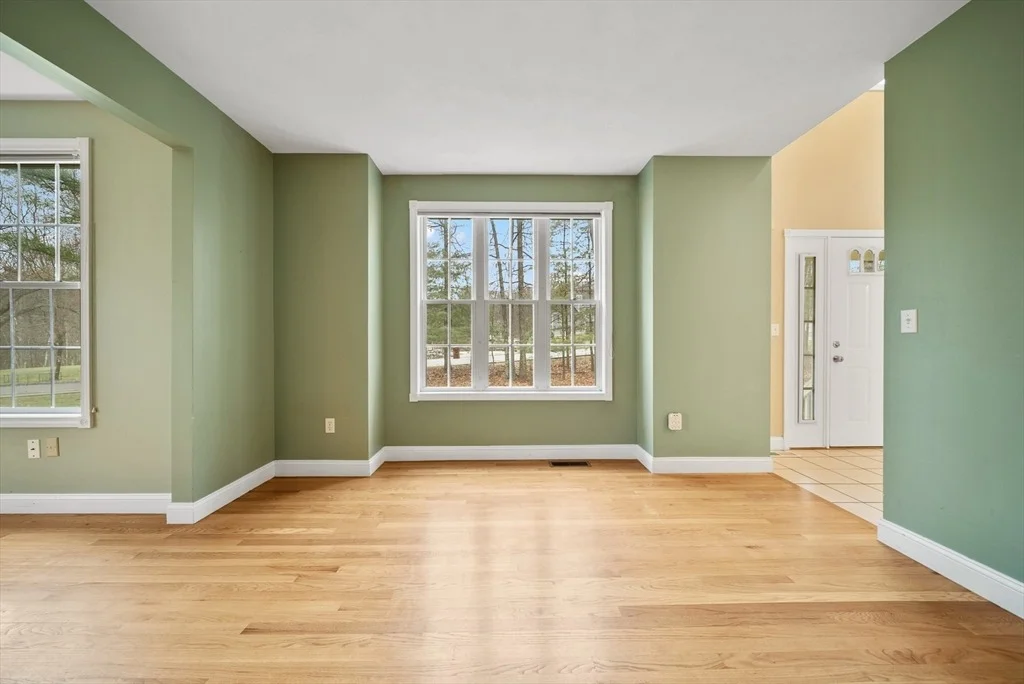 Photo of 37 Jacques Rd