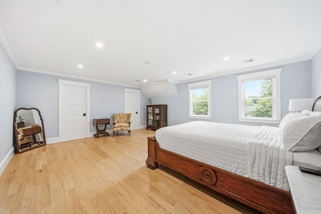 Photo of 4 Whitcomb Street