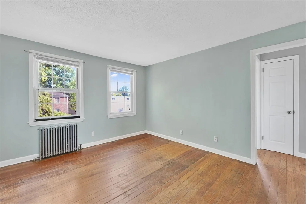 Photo of Unit 2A at 524 Cold Spring Ave