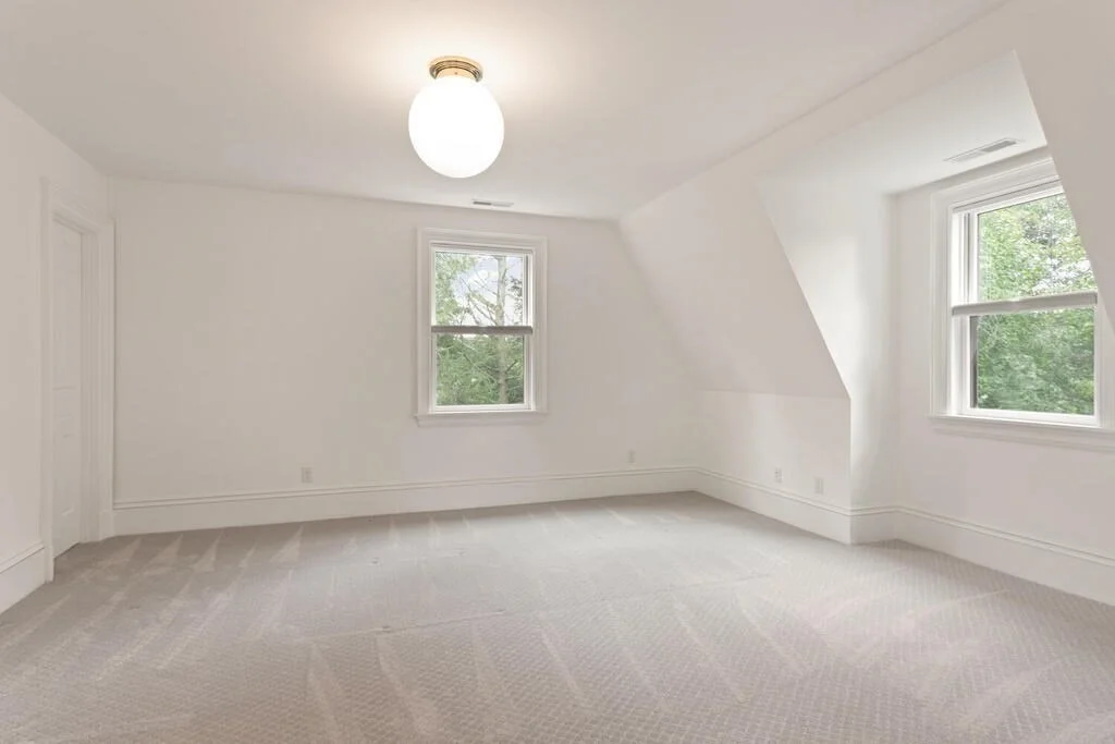 Photo of 4 Eliot Rd