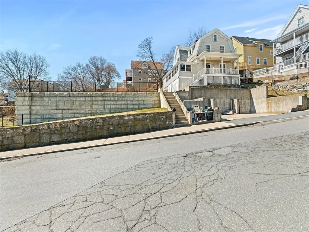 Photo of 72 Cook St