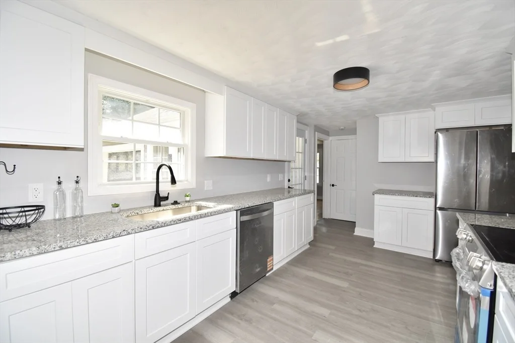 Photo of 51 Parkview St