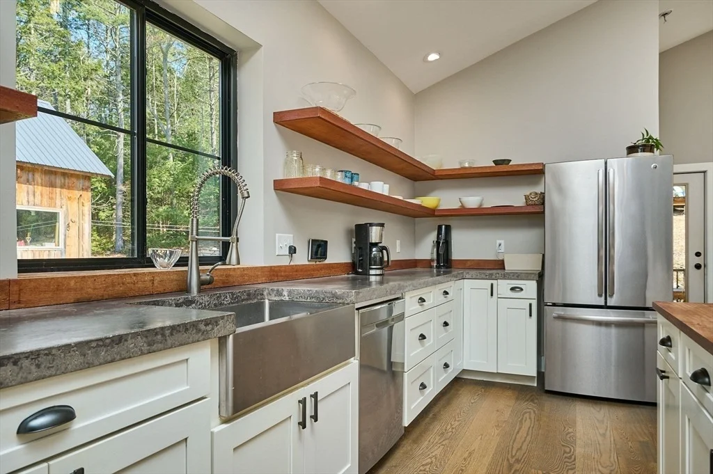 Photo of 32 Cave Hill Rd